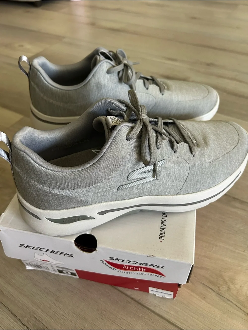 Skechers Women’s Gray Go Walk Arch Fit Athletic Lace-Up Sneakers